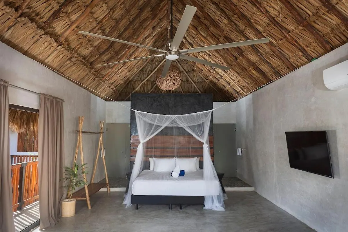 Grand 7Br Villa Jacuzzi Pool & Charming Patio Tulum Mexico