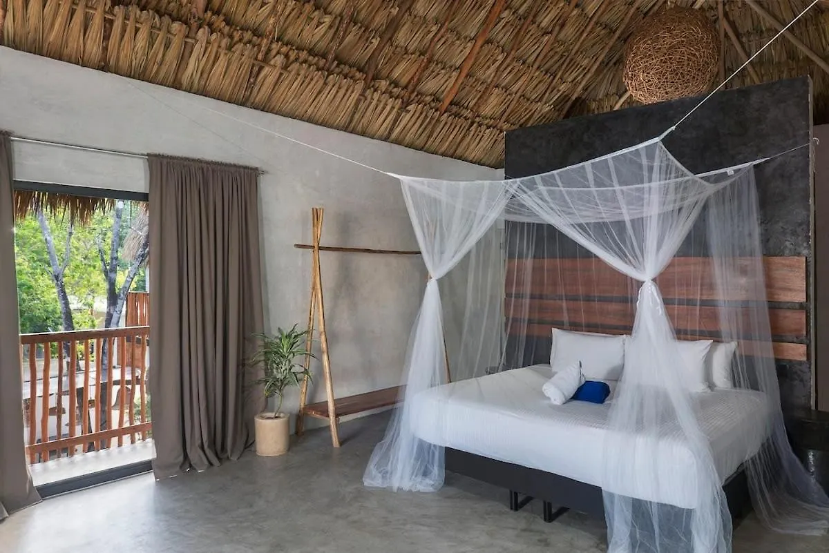 Grand 7Br Villa Jacuzzi Pool & Charming Patio Tulum