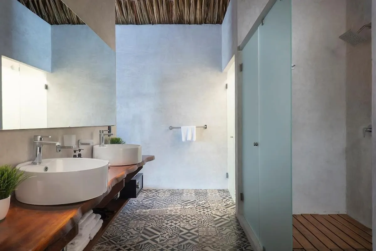 Grand 7Br Villa Jacuzzi Pool & Charming Patio Tulum