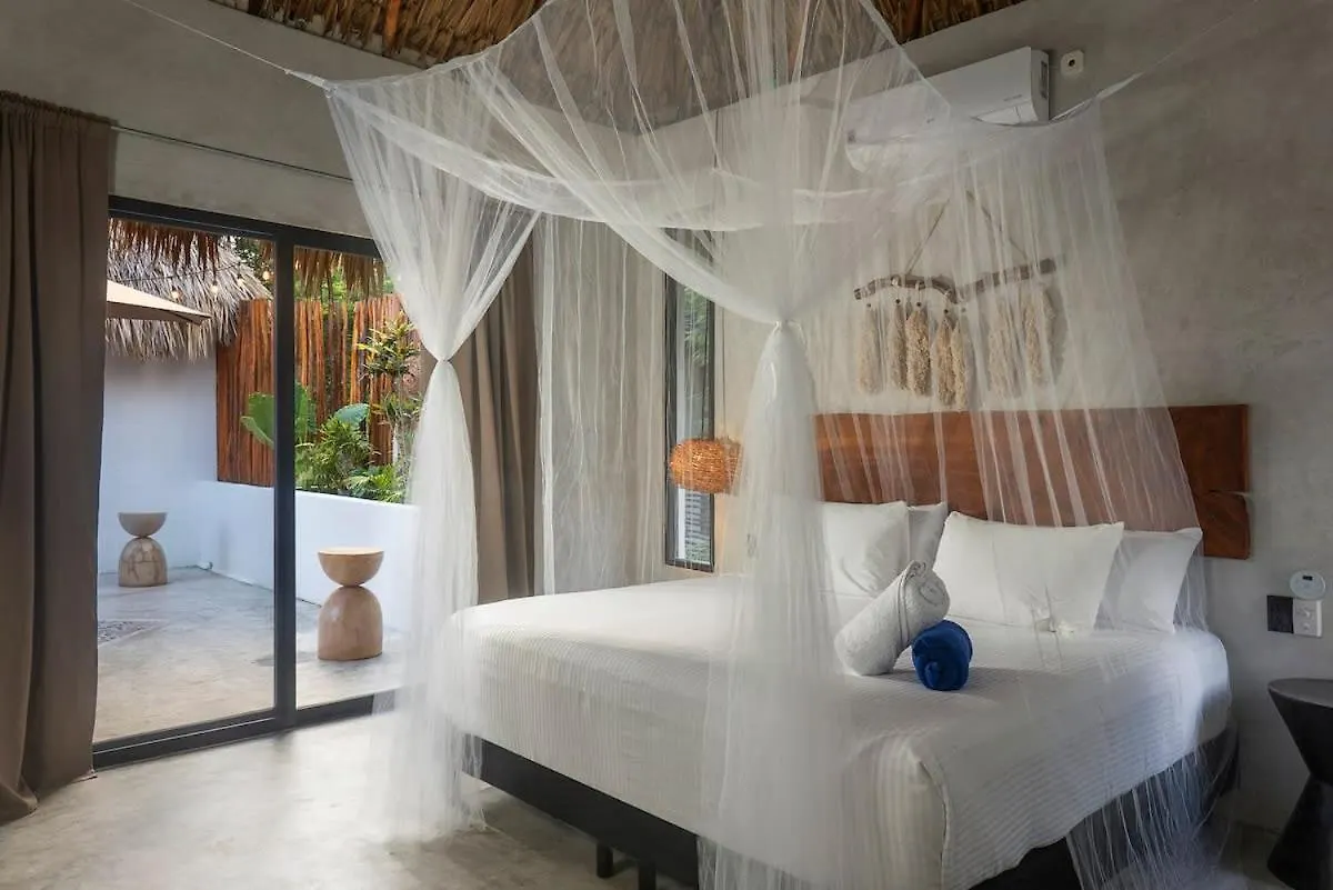 Grand 7Br Villa Jacuzzi Pool & Charming Patio Tulum 0*,