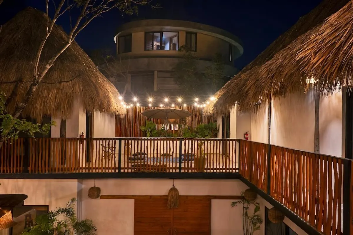 Grand 7Br Villa Jacuzzi Pool & Charming Patio Tulum