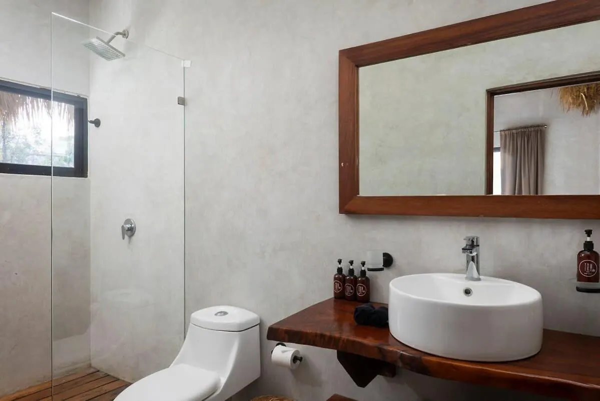 Grand 7Br Villa Jacuzzi Pool & Charming Patio Tulum