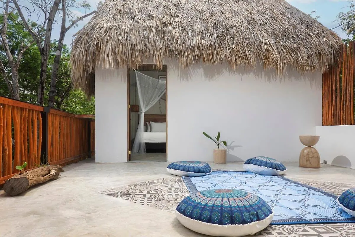 Grand 7Br Villa Jacuzzi Pool & Charming Patio Tulum