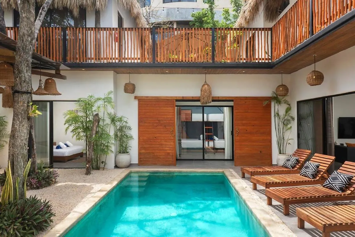 Grand 7Br Villa Jacuzzi Pool & Charming Patio Tulum