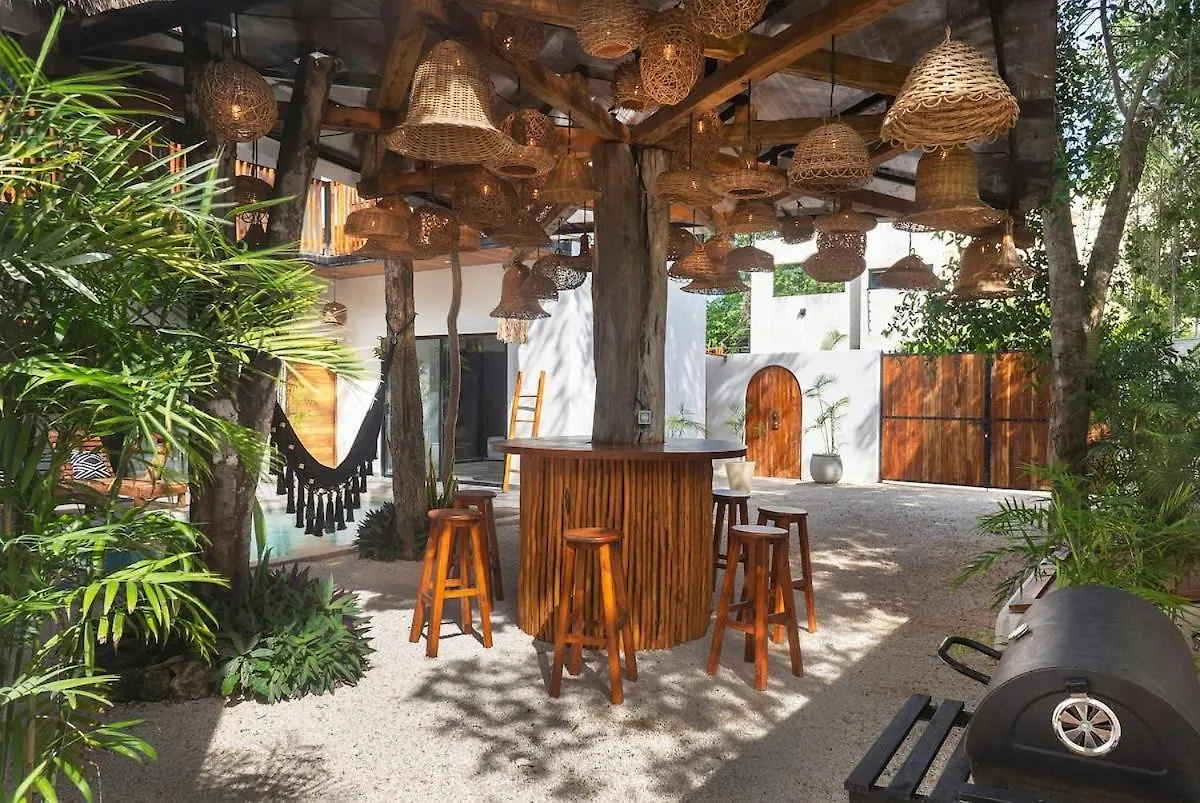 Grand 7Br Villa Jacuzzi Pool & Charming Patio Tulum